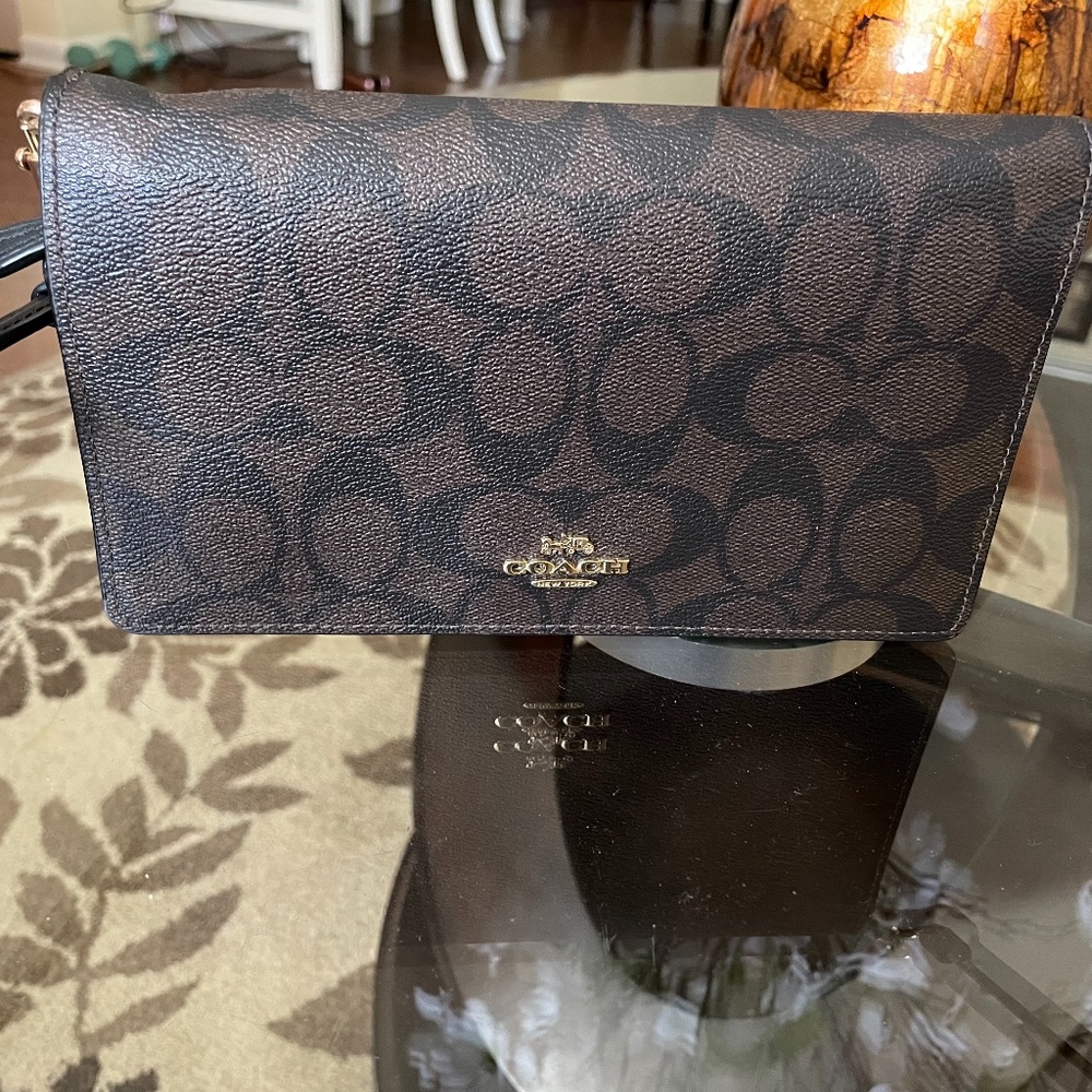Crossbody!